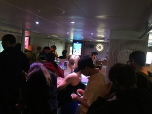 NYC-Ferry,-bar-line