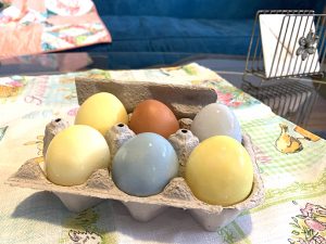 DIY colored Easter eggs!