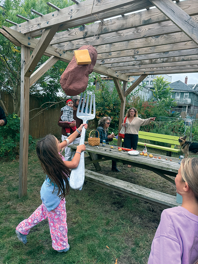 3-Hitting-the-pinata